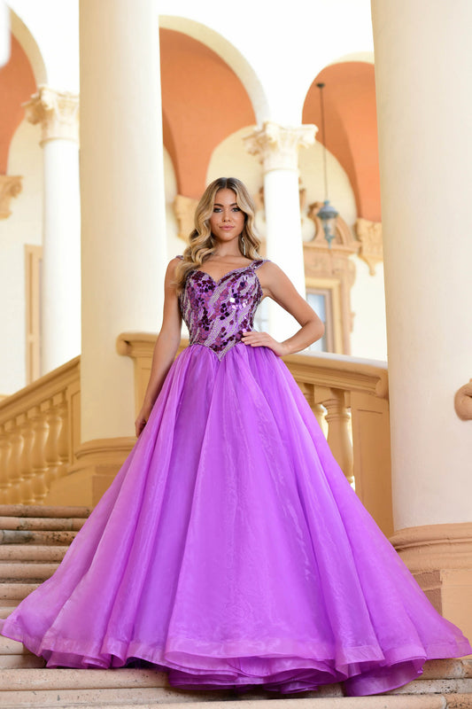 Ava Presley 28579