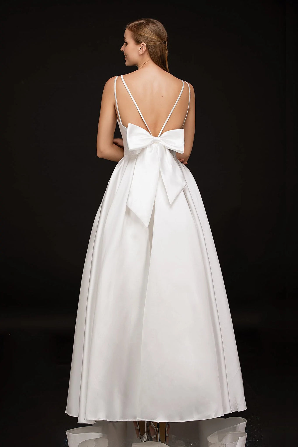 Nina Canacci B1900 Ballgown with bow