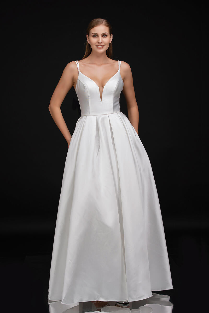 Nina Canacci B1900 Ballgown with bow